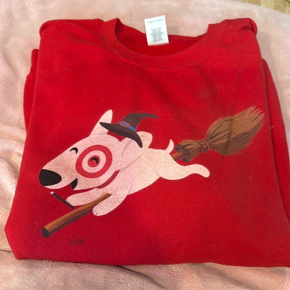 Awesome TARGET DOG SPOT Sweatshirt Dog on Witches Broom Sz XL GILDAN Z42